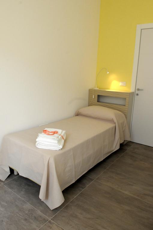 Della Torre Rooms Лече Екстериор снимка